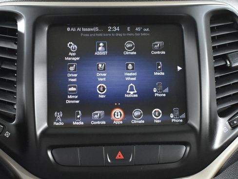 Used 2014 Jeep Cherokee Limited w/ Luxury Group image 19