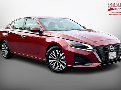 New 2025 Nissan Altima 2.5 SV w/ SV Premium Package