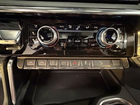 New 2025 GMC Sierra 1500 Denali Ultimate image 15