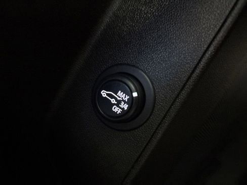 Certified 2024 Chevrolet Equinox LT FWD image 25