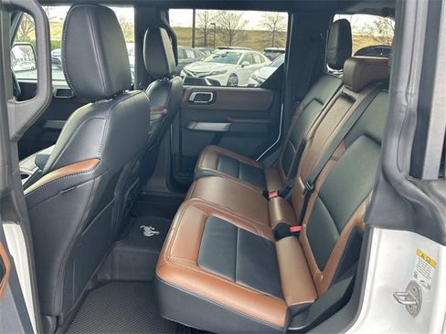 Used 2023 Ford Bronco Outer Banks image 18