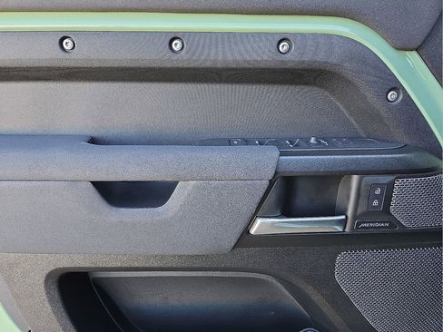 Used 2023 Land Rover Defender 110 75th Limited Edition image 20