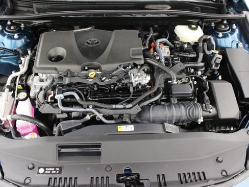 Used 2025 Toyota Camry SE w/ Convenience Package FWD image 35