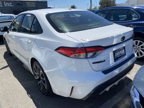 Used 2022 Toyota Corolla SE w/ Carpet Mat Package (TMS) FWD image 9