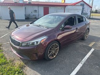 Used 2017 Kia Forte LX video 1