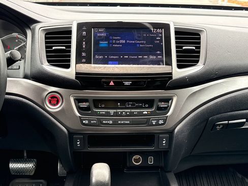 Used 2019 Honda Ridgeline RTL-T image 18