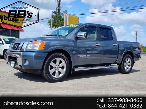 Used 2010 Nissan Titan LE image 1