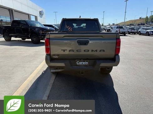Used 2024 Toyota Tacoma TRD Off-Road AWD/4WD image 7