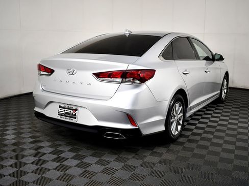 Used 2019 Hyundai Sonata SE image 10