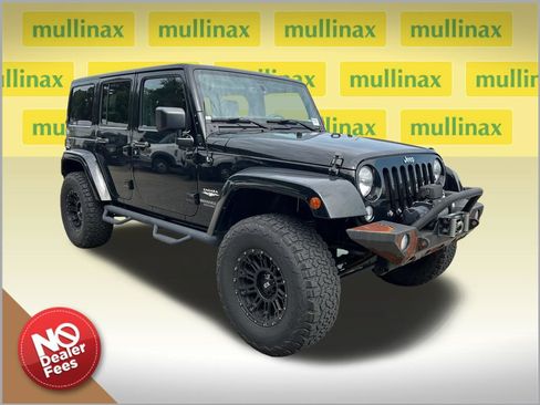 Used 2015 Jeep Wrangler Unlimited Sahara AWD/4WD image 1