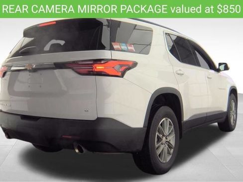 Used 2023 Chevrolet Traverse LT w/ Rear Camera Mirror Package AWD/4WD image 2