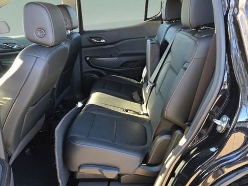 Used 2022 GMC Acadia SLT image 10