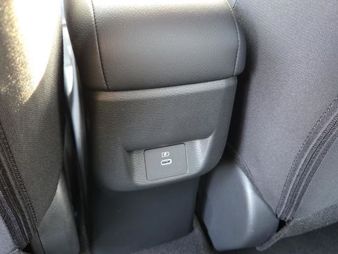 New 2025 Nissan Versa SV image 12