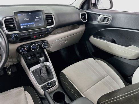 Used 2023 Hyundai Venue SEL FWD image 22