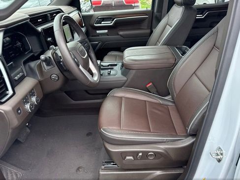 Used 2026 GMC Sierra 1500 Denali w/ Technology Package AWD/4WD image 11