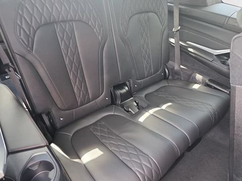 Used 2025 BMW X7 M60i AWD/4WD image 12