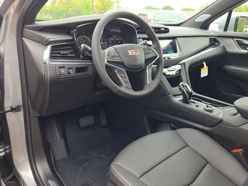 New 2025 Cadillac XT5 Premium Luxury w/ LPO, Floor Liner Package FWD image 23