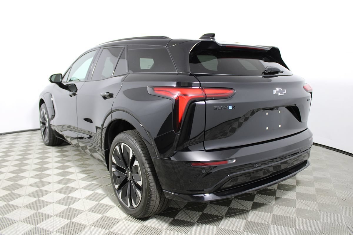 Used 2024 Chevrolet Blazer EV RS AWD/4WD image 36
