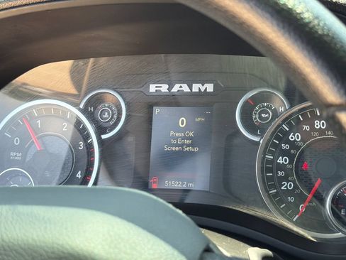 Used 2024 RAM 2500 Tradesman w/ Chrome Appearance Group AWD/4WD image 33