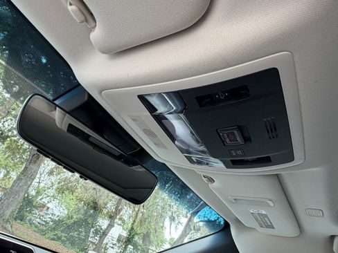 Used 2019 Lexus ES 350 Ultra Luxury w/ Accessory Package 2 FWD image 29