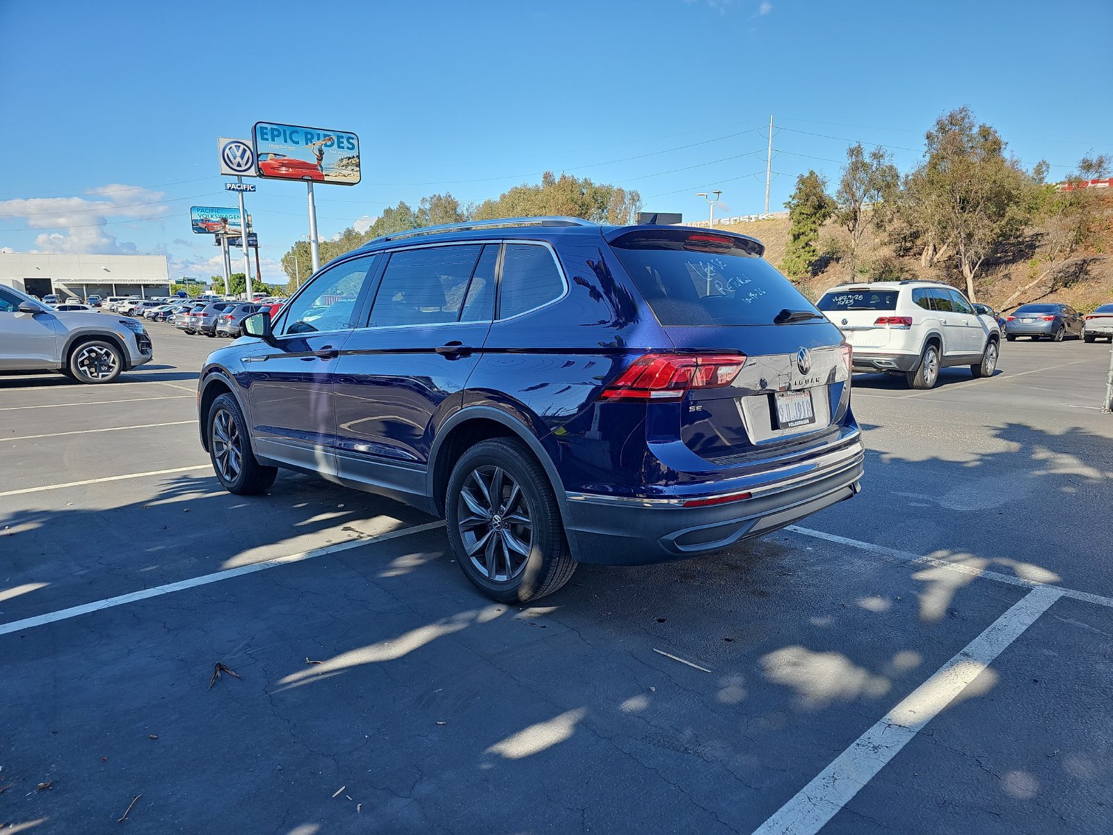 Used 2023 Volkswagen Tiguan SE FWD image 7