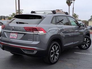 Certified 2022 Volkswagen Atlas Cross Sport SE video 5