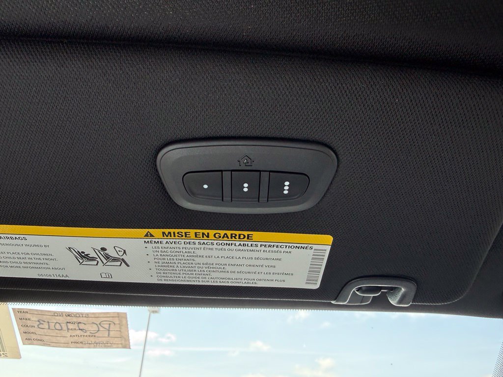 New 2027 Chrysler Pacifica Select FWD image 30
