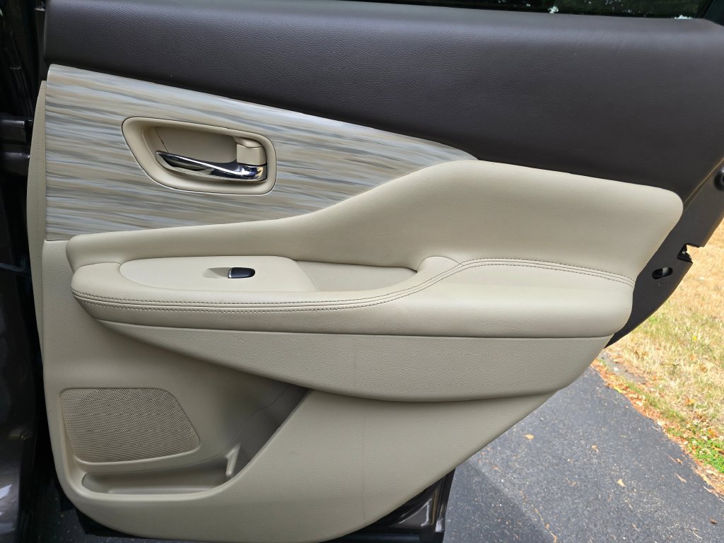 Used 2016 Nissan Murano SL AWD/4WD image 18