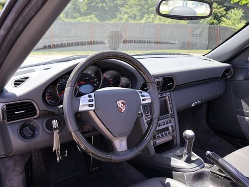 Used 2006 Porsche 911 Carrera 4 AWD/4WD image 4
