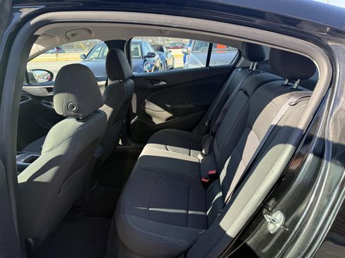 Used 2016 Chevrolet Cruze LT w/ Convenience Package image 16