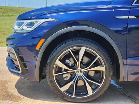 Used 2024 Volkswagen Tiguan SEL R-Line AWD/4WD image 13