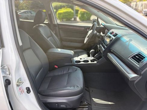 Used 2015 Subaru Outback 3.6R Limited w/ Popular Package #4 AWD/4WD image 23