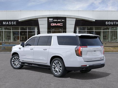 New 2026 GMC Yukon XL Denali w/ Sun & Power Step Package AWD/4WD image 3
