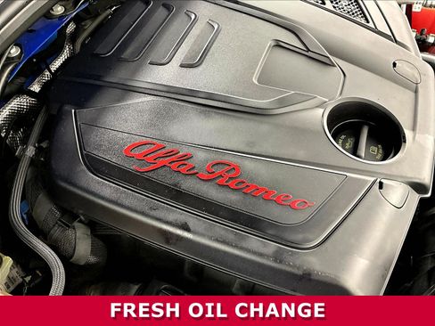 Used 2019 Alfa Romeo Giulia Ti w/ Nero Edizione RWD image 31