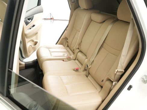 Used 2016 Nissan Rogue SL w/ SL Premium Package image 50