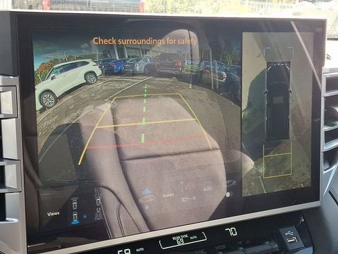 Certified 2025 Toyota Sequoia Platinum w/ TRD Off-Road Package AWD/4WD image 18