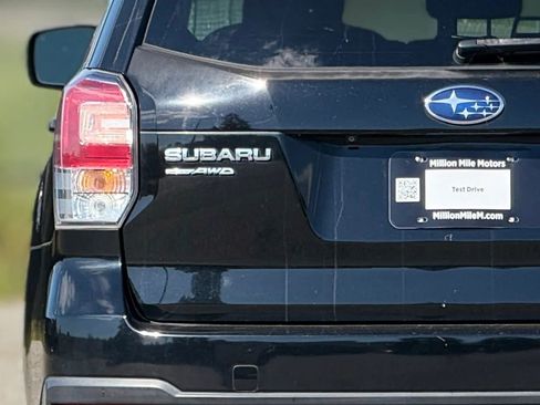 Used 2017 Subaru Forester 2.5i Premium w/ All-Weather Package image 13