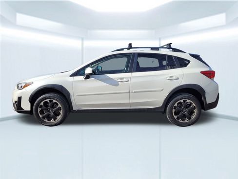 Used 2021 Subaru Crosstrek 2.0i Premium image 2