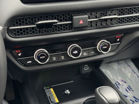 Used 2024 Honda HR-V EX-L image 23