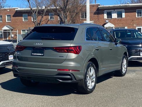 Used 2023 Audi Q3 2.0T Premium Plus w/ Premium Plus Package image 3