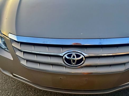 Used 2006 Toyota Avalon XLS FWD image 12