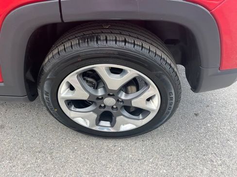 Used 2019 Jeep Compass Limited AWD/4WD image 25