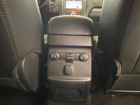 Used 2018 Ford Explorer Sport image 14