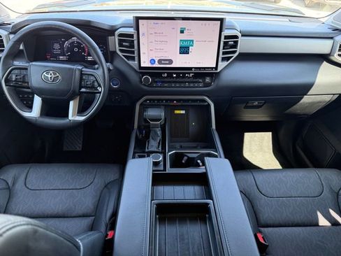 Used 2023 Toyota Tundra Limited image 25