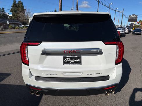 Used 2021 GMC Yukon XL Denali w/ Denali Ultimate Package image 4