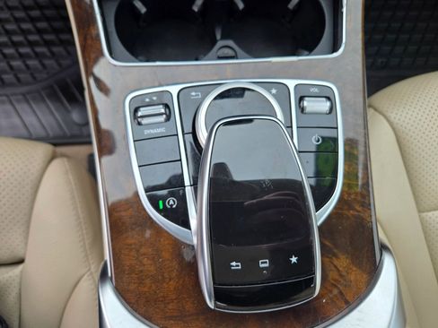 Used 2016 Mercedes-Benz C 300 4MATIC Sedan image 44