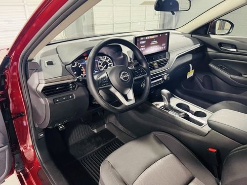 New 2025 Nissan Altima 2.5 SV w/ SV Special Edition Package image 20