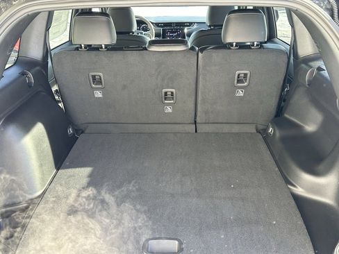 New 2025 Jeep Grand Cherokee Altitude image 13