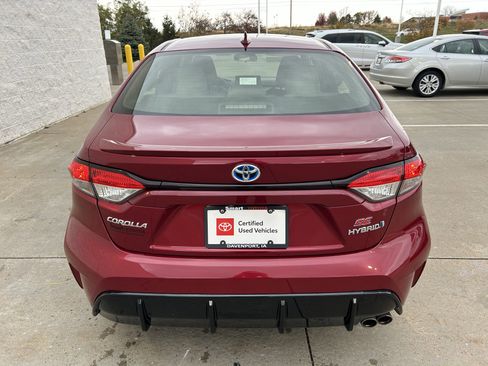Certified 2024 Toyota Corolla SE w/ SE Package image 5