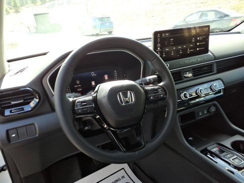 Certified 2026 Honda Passport RTL image 11
